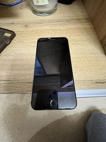 apple komputer: IPhone 8 Plus, 64 GB, Qara, Barmaq izi — 6