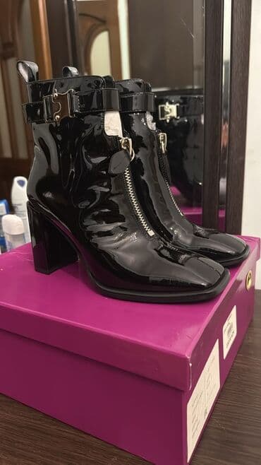 qadınlar üçün boltlu botlar: Mainila brendi qadın botları - Model: L2085-11-H465 - Rəng: qara — 2