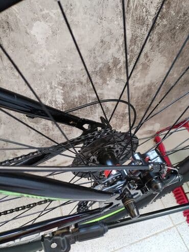 trinx x1 pro 2020: Panther markalı bu qara rəngli dağ velosipedi, yaşıl vurğularla — 3