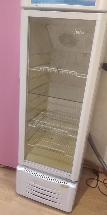 Midea vitrin tipli soyuducu və iki qapılı məişət soyuducusu - Midea — 1