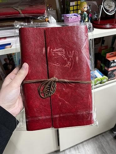 dəftər: Qırmızı dəri örtüklü üzük mexanizmalı dəftər - Klassik qırmızı — 1