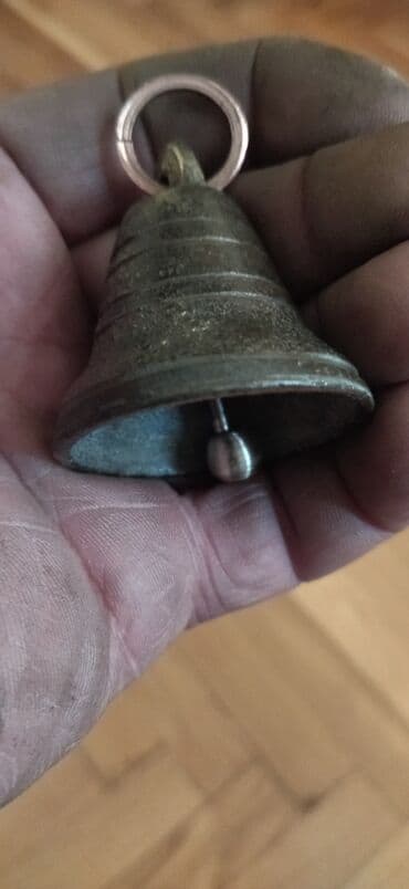 brilok: Metal zəng – kiçik ölçülü, klassik konus formalı.əntiq bürünc zınqırov — 3