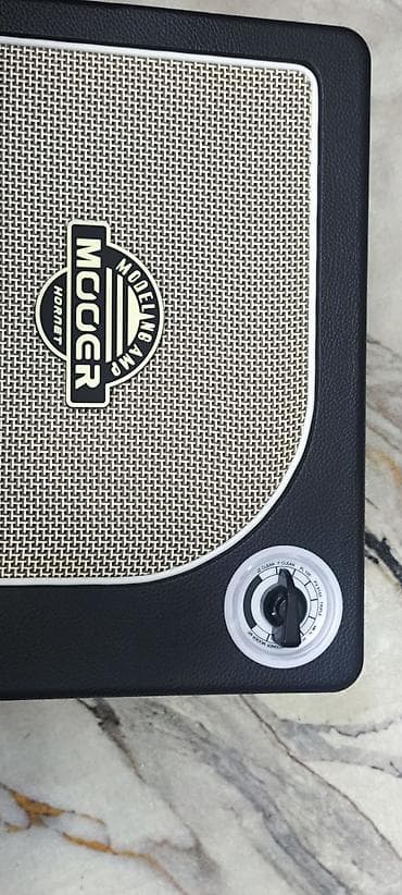 Гитары: Elektrik gitara seti – tam paket Məhsul tərkibi: - Strat tipli — 5