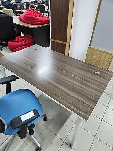 reseption masa: Ofis Masassi sekilde gorunduyu kimidir hec bir prablemi yoxdur Turkiye — 3