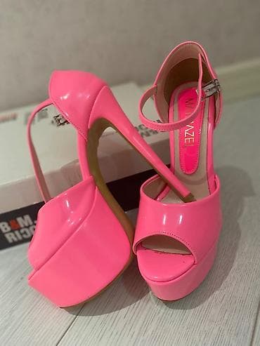 Basanoşka və səndəllər: Ölçü: 38, rəng - Çəhrayı, Yeni — 2