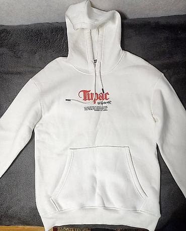 Plaşlar: Əlaqə 0557864969 Qiymət razılaşma yolu ilə Məhsul: Ağ kapüşonlu — 2