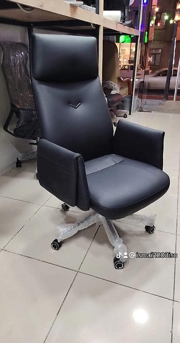 ofis kreslosu: Təkərli, Qolları tənzimlənmir, Süni dəri — 1