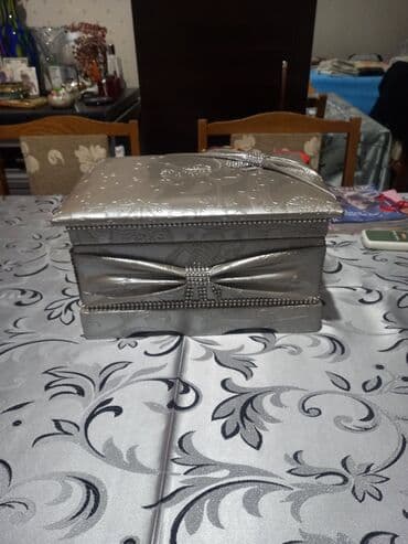 gizli səs yazma cihazları: Gümüşü rəngdə dekorativ sandıq/qutu - Material: Parlaq gümüşü — 4