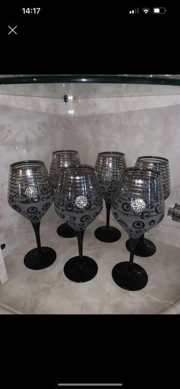 ekran sekilleri qara: Qədəhlər, rəng - Qara — 1