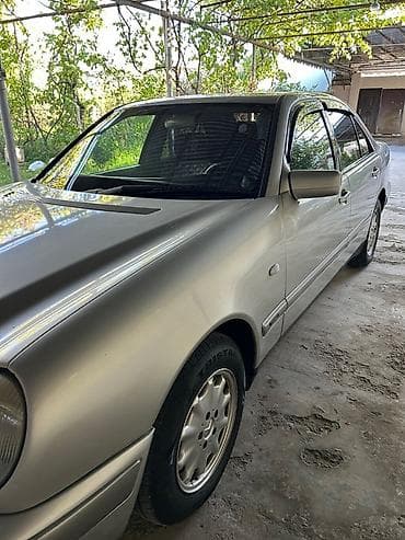 bmw e39 radiator: Mercedes-Benz E-Class (W210) sedan - Gövdə: 4 qapılı sedan, gümüşü — 3