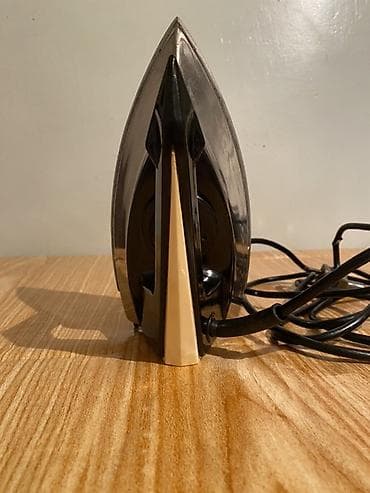 Bentley: Kecmisin elektrik ütüsüdür. Tam islək vəziyyətdə. 
Whtsp var — 2