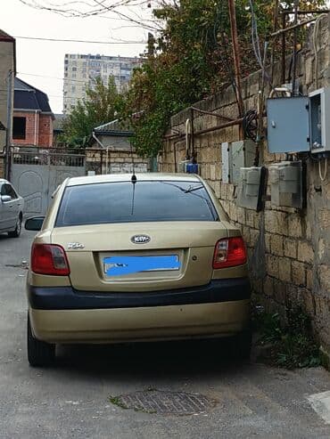 k5 kia: Kia Rio: 1.4 l | 2008 il Sedan — 1