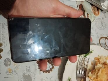 телефон флай металлический корпус: IPhone 11 Pro, Qızılı, Face ID — 3