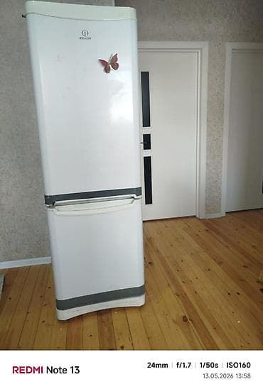 İşlənmiş 2 qapılı Indesit Soyuducu Satılır, rəng - Ağ