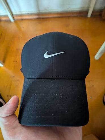 kepka modelleri: Original kepkalar. Tommy Hilfiger, Jordan rengi biraz gedib. Boss — 1