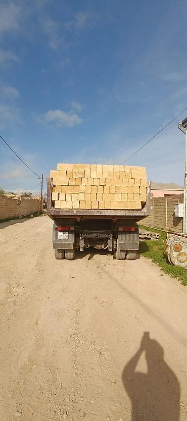Məhsul: Şıx (ağlay) daşları – tikinti üçün kəsilmiş bloklar Təsvir: -