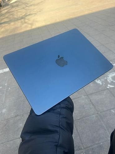 Salam macbook m2 8/256 Pil-91% şarj kabeli orginal verilir Barmaq izi