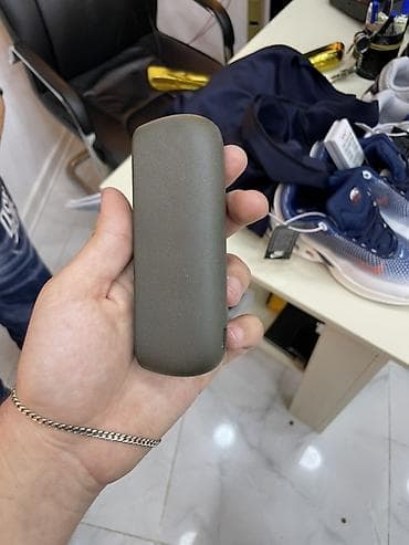 curren saat orjinal: IQOS 3 DUO cihazı üçün orijinal daşıma qutusu/üzlük. Xüsusiyyətlər: - — 3