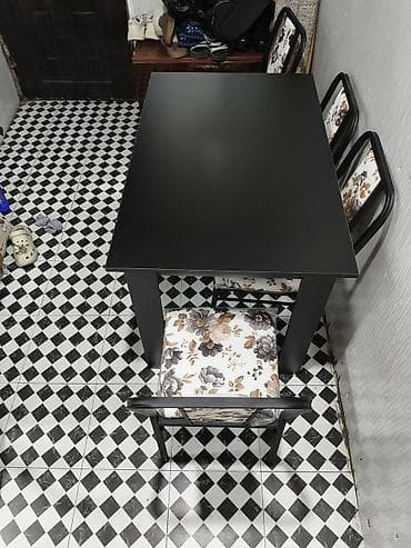 Mətbəx üçün, Açılmayan, Dördbucaq masa, 4 stul