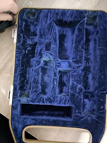 rengli daşlar: Məhsul: Daşıma çantası – “Power of Pride” temalı, mavi məxmər daxili — 2