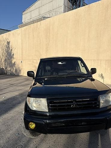 04 maşınlar: Mitsubishi Pajero: 1.8 l | 2000 il 394000 km Ofrouder/SUV — 2