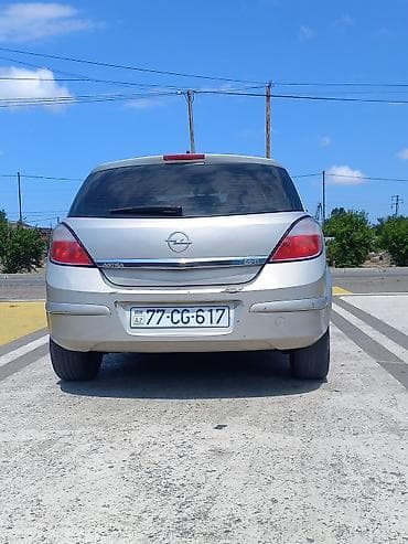 Nəqliyyat: Opel Astra: 1.3 l | 2006 il 245000 km Hetçbek — 5