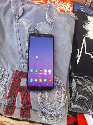 iphone xs max ucuz: Samsung Galaxy J6, 32 GB, rəng - Qara, İki sim kartlı — 4