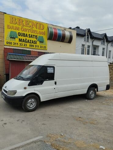 traktor altlıqlı ağ bosonojkalar: Ford Transit furqon, ağ rəngdə və yükdaşıma üçün uyğun. Geniş daxili — 6