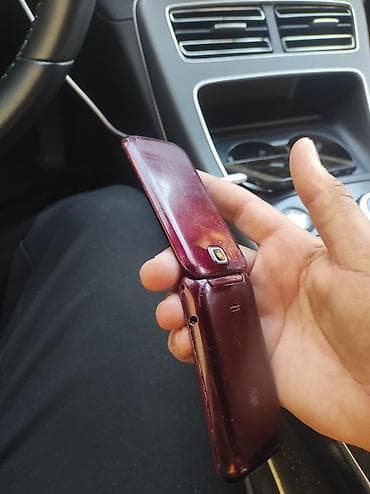 ericsson t 28: Samsung C5212 Duos, rəng - Qırmızı, İki sim kartlı — 2