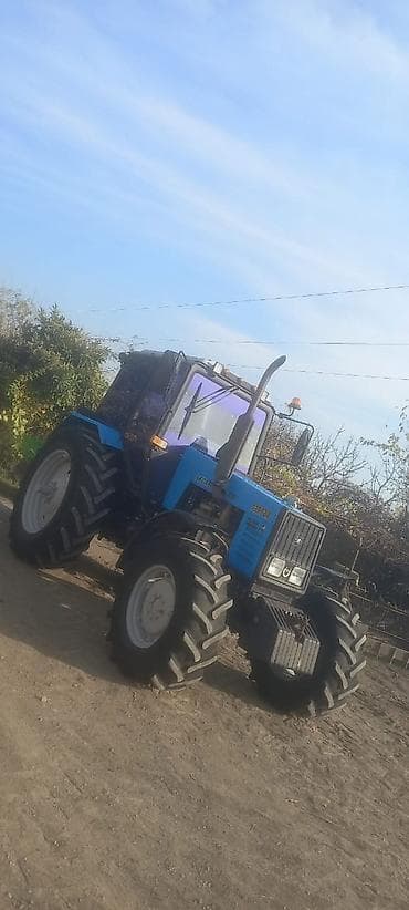 gence traktor zavodu elaqe nomresi: Traktor Belarus (MTZ) 1221, 2010 il, 130 at gücü, motor 10 l, Yeni — 2