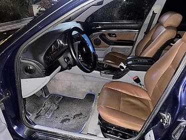 bmw 39 lip: BMW 5 Series E39 sedan - Kuzov: 4 qapılı sedan, tünd mavi rəng - — 5