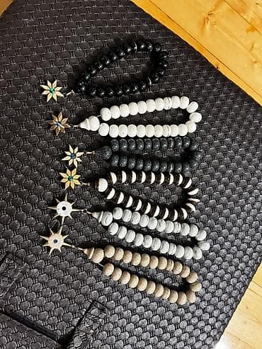 şahmat saatı: Tesbeh Təsbeh Təsbehlər hazır əldə var. Çeşid çoxdu. Çatdırılma 1_2 — 1