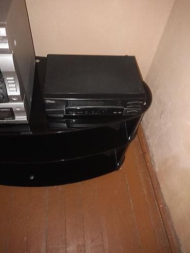 VHS videomaqnitofon - Kasetli VHS formatında video yayımı və yazma