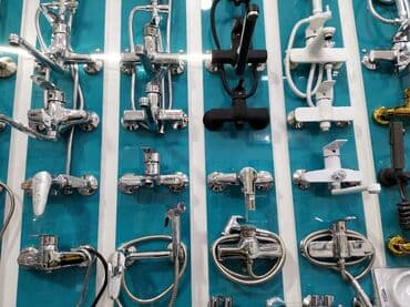 radioidarəedici kranlar: Divarda nümayiş etdirilən bu qarışıq kranlar hamam və mətbəx üçün — 2