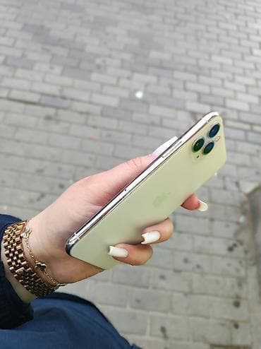 iphon 6 plus: IPhone 11 Pro, 256 GB, Gümüşü, Simsiz şarj — 2