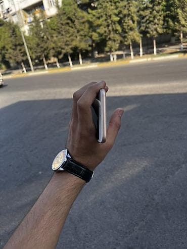intel core i3 12100f: IPhone 8 Plus, Qızılı, Simsiz şarj — 3