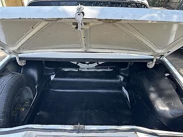 avto lizing: VAZ 2107 sedan – klassik ağ rəng, 4 qapı, arxa ötürücülü. Ili 2005 — 9