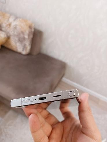 nokia 8600 luna: Samsung Galaxy S24 Ultra, 256 GB, rəng - Bej, Sensor, Barmaq izi, Simsiz şarj — 7