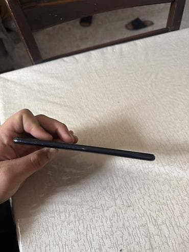 samsung s9 satilir: Samsung Galaxy A7 2018, 64 GB, rəng - Qara, İki sim kartlı — 3