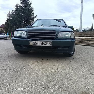 volkswagen beetle satilir: Mercedes-Benz C 180: 1.8 l | 1999 il Sedan — 4