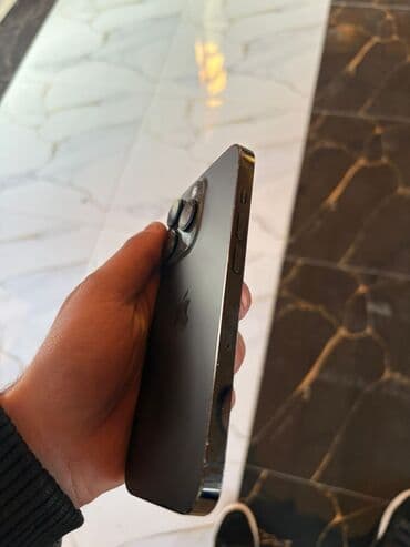 milçək qovan aparat: IPhone 14 Pro, Qara, Face ID — 2