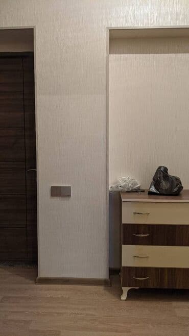 1 комнатная квартира снять: 28 may metrosunun yasil bazarına yaxın 17 mertebeli binanın 6-ci — 8