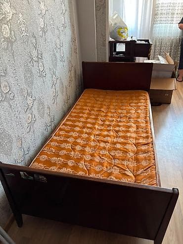 sisme yataq: Təcili evdən çıxmslıdır.
2si birlikde 100 azn yaxşl vəziyyətdədir — 1