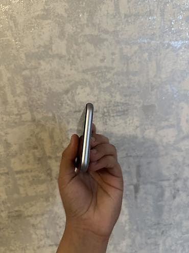Elektronika: IPhone 11, 64 GB, Deep Purple — 6