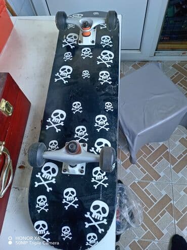 mafya kart oyunu: Skateboard – tam komplekt - Gövdə: İki tərəfli konkav forma, üst — 3