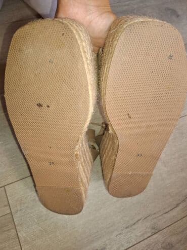 белые босоножки на тракторной подошве: Размер: 40, Новый — 22