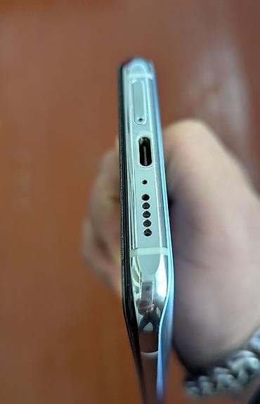 world telecom 2 ci el telefonlar: Samsung Galaxy S22, 128 GB, Sensor, Barmaq izi, İki sim kartlı — 6