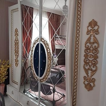 4 qapılı, Güzgülü, Ağ, Açılan, Düz dolab