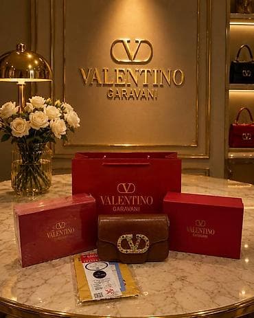 ağlar: Çiyin çantası, Valentino — 5