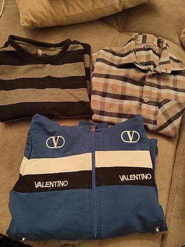 Uşaq geyimləri dəsti Tərkib: - Cins şalvar: klassik göy rəng, beş — 1